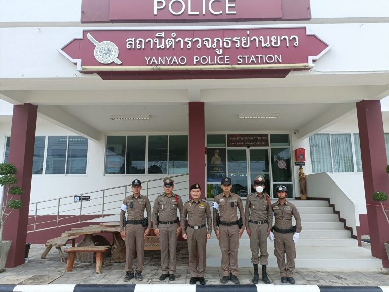 พ.ต.อ.ชัชร์ ชวรากุล รอง ผบก.ภ.จว.พิจิตร ตรวจเยี่ยม สภ.ย่านยาว