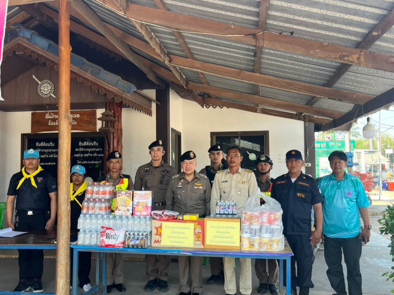 ผบก.ภ.จว.พิจิตร ตรวจเยี่ยมจุดตรวจกวดขันวินัยจราจร/จุดบริการประชาชน สภ.ย่านยาว
